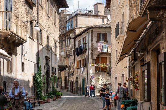 Scanno Scanno Paola Leone / Shutterstock.com 