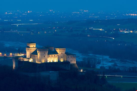 Castello di Torrechiara Castello di Torrechiara Franco Cogoli / Shutterstock.com 