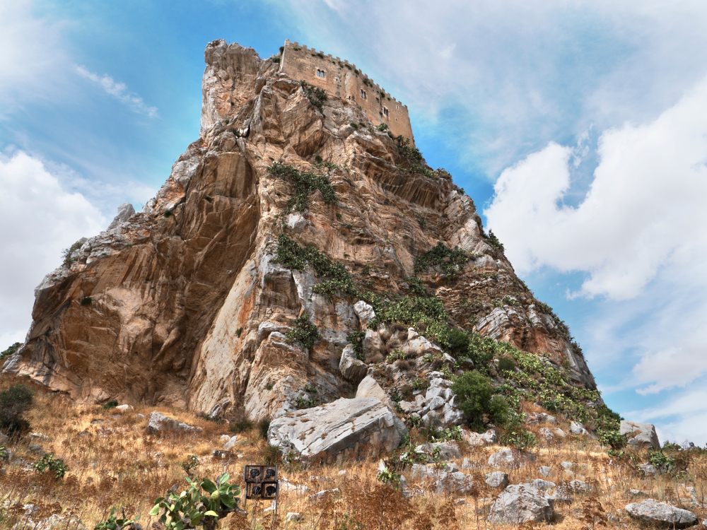 Castello Chiaramontano