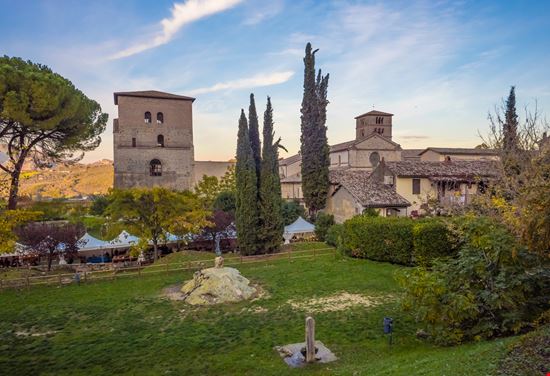 Abbazia di Farfa Abbazia di Farfa ValerioMei - Istockphoto.com 