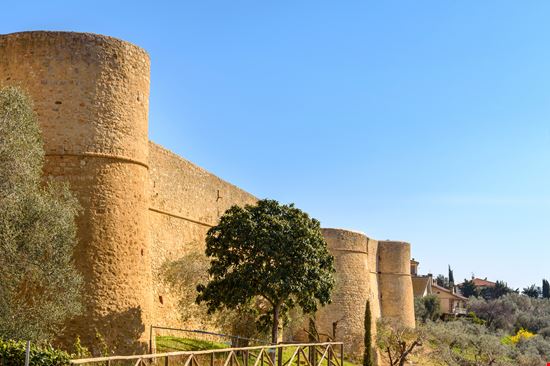 Mura di Magliano Mura di Magliano Geo-K - Istockphoto.com 