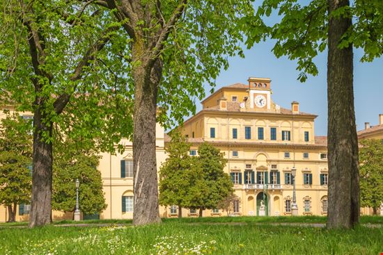 Il Palazzo Ducale Il Palazzo Ducale Renata Sedmakova - Shutterstock.com 