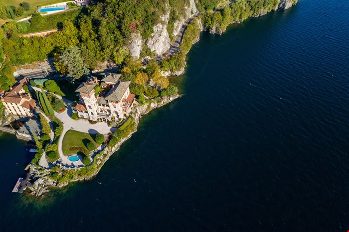 Villa La Gaeta - La villa da favola sul Lago di Como - stock.adobe.com
