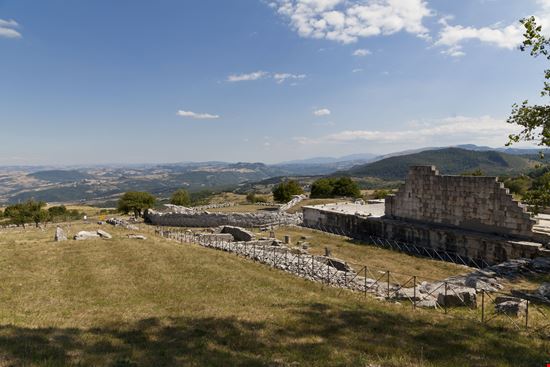 Pietrabbondante Teatro sannitico stock.adobe.com 