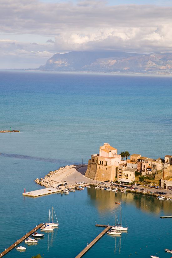 Castellammare del Golfo Castellammare del Golfo elifranssens - Istockphoto.com 