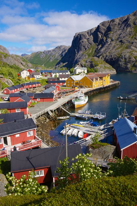 Nusfjord Nusfjord Harvepino - Shutterstock.com 