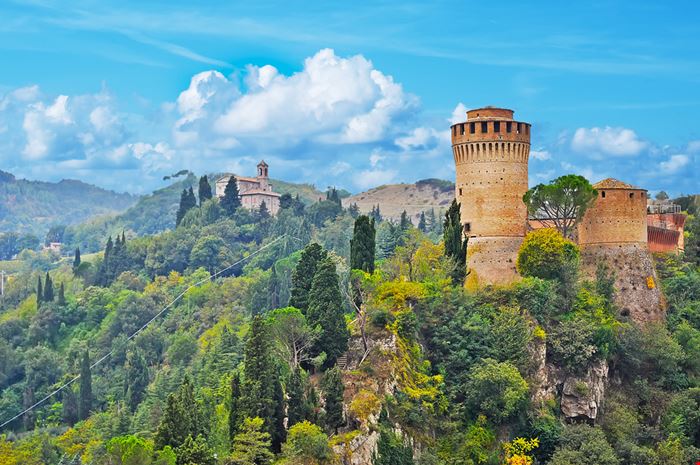 Rocca Manfrediana - Rocca Manfrediana - Hibiscus81 / Shutterstock.com