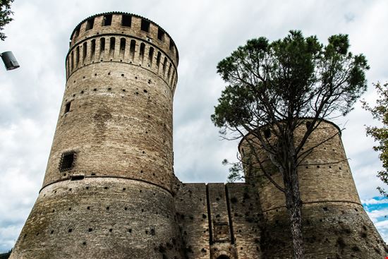 Rocca Manfrediana Rocca Manfrediana Dario Calvanese / Shutterstock.com 