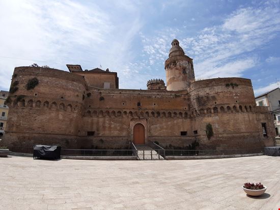 Vasto Castello Caldoresco Lucamato / Shutterstock.com 