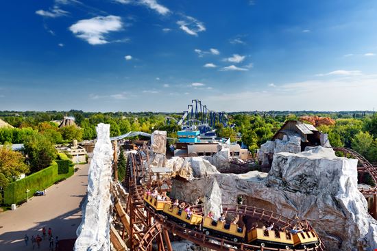 Gardaland Gardaland MNStudio / Shutterstock.com 