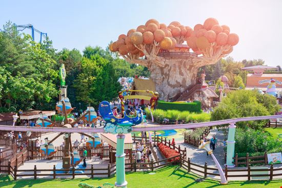 Gardaland Gardaland Tatyana Abramovich / Shutterstock.com 