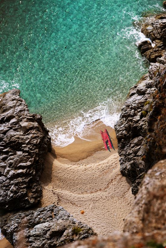 Spiaggia di Caminia Spiaggia di Caminia Filippo Cirri - Shutterstock.com 