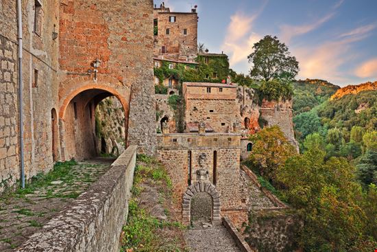Mura di Sorano Mura di Sorano ermess / Shutterstock.com 