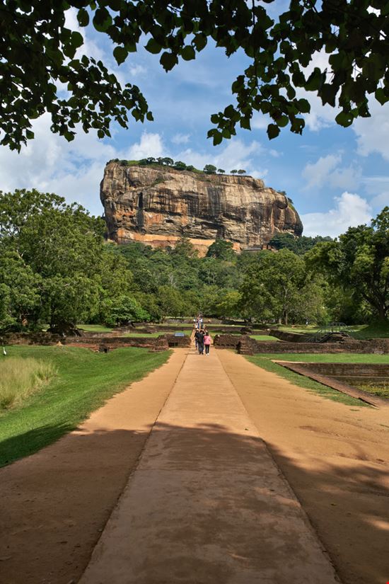 Reggia di Sigiriya Reggia di Sigiriya bezikus - Shutterstock.com 