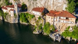 Eremo di Santa Caterina del Sasso