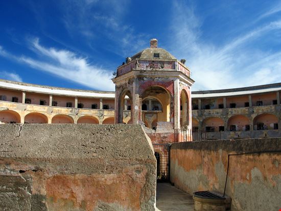 Isola di Santo Stefano La piccola 'isola-carcere' Stefano Batistini - Shutterstock.com 
