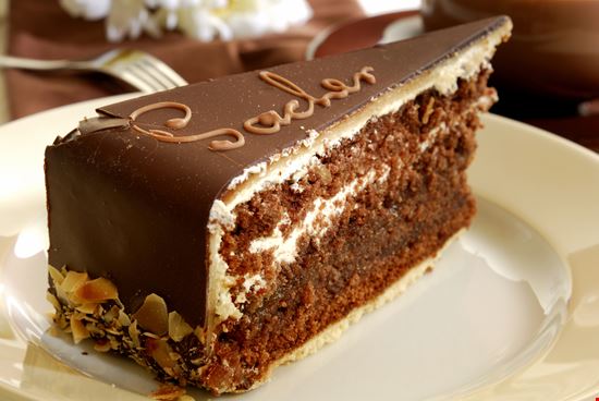 Sacher torte Sacher torte Carmen Steiner - Shutterstock.com 