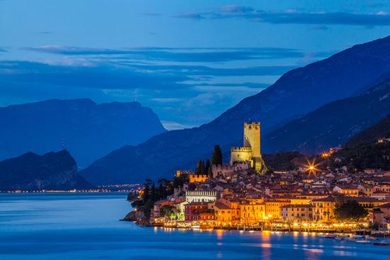Castello Scaligero Castello Scaligero Lukasz Szwaj / Shutterstock.com 