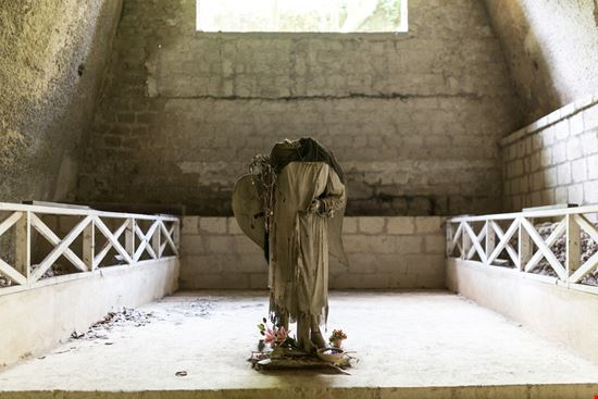 Cimitero delle Fontanelle Cimitero delle Fontanelle Sviluppo - Shutterstock.com 