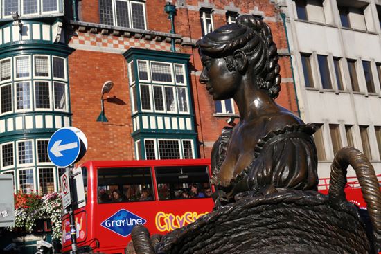 Statua di Molly Malone Statua di Molly Malone Tilman Ehrcke - Shutterstock.com 