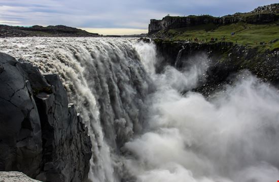 Cascata di Dettifoss Cascata di Dettifoss Jorge Rodriguez Lago - Shutterstock.com 