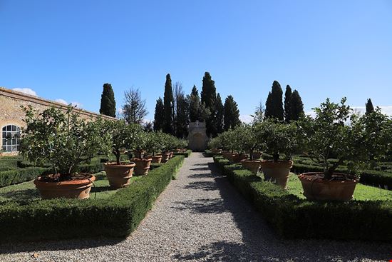 Villa Chigi di Vicobello Villa Chigi di Vicobello Di Sailko - Opera propria, CC BY 3.0, https://commons.wikimedia.org/w/index.php?curid=105190977 