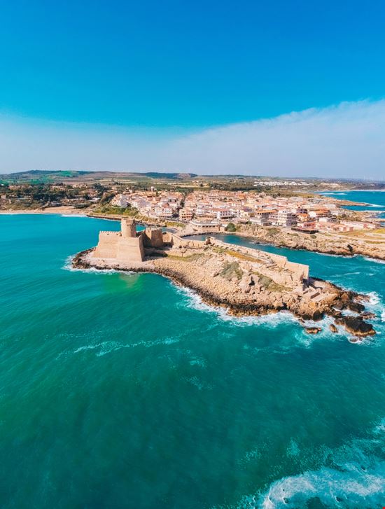 Isola di Capo Rizzuto Isola di Capo Rizzuto logaen - Shutterstock.com 