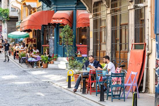 Istanbul Balat StevenK / Shutterstock.com 
