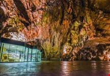 Grotte di Postumia
