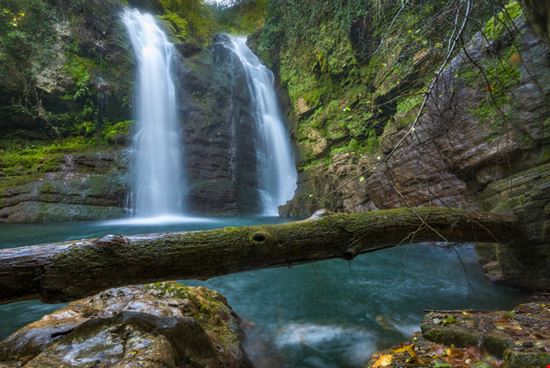 Cascate di Carpinone Cascate di Carpinone Gianpiero Mastrocinque - Shutterstock.com 