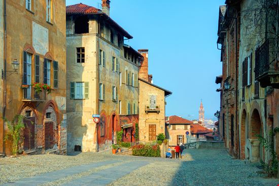 Saluzzo Saluzzo Shutterstock.com 