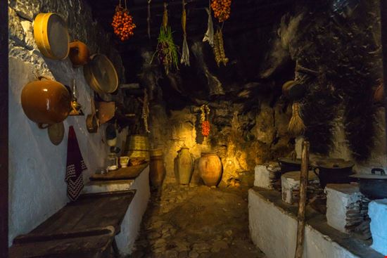 Custonaci Grotta Mangiapane Francesco Bonino / Shutterstock.com 