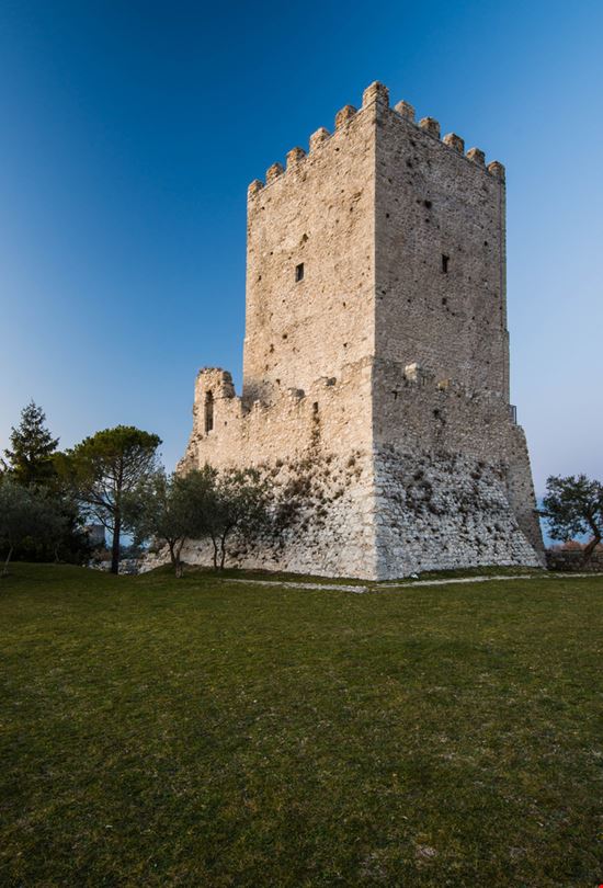 Arpino Acropoli di Civitavecchia horseman82 / Shutterstock.com 