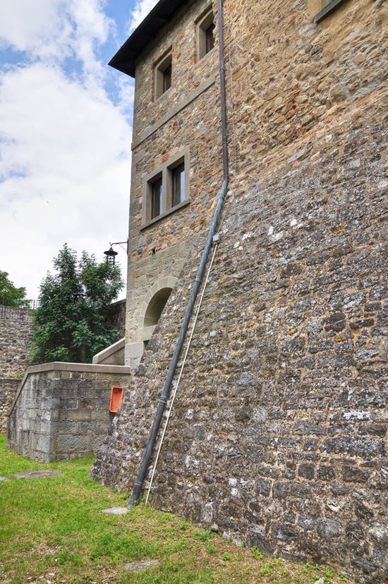Bobbio Castello Malaspina Miti74 / Shutterstock.com 