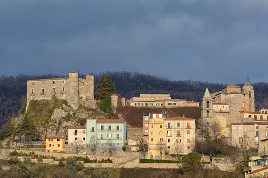Carpinone Carpinone Cenz07 - Shutterstock.com 