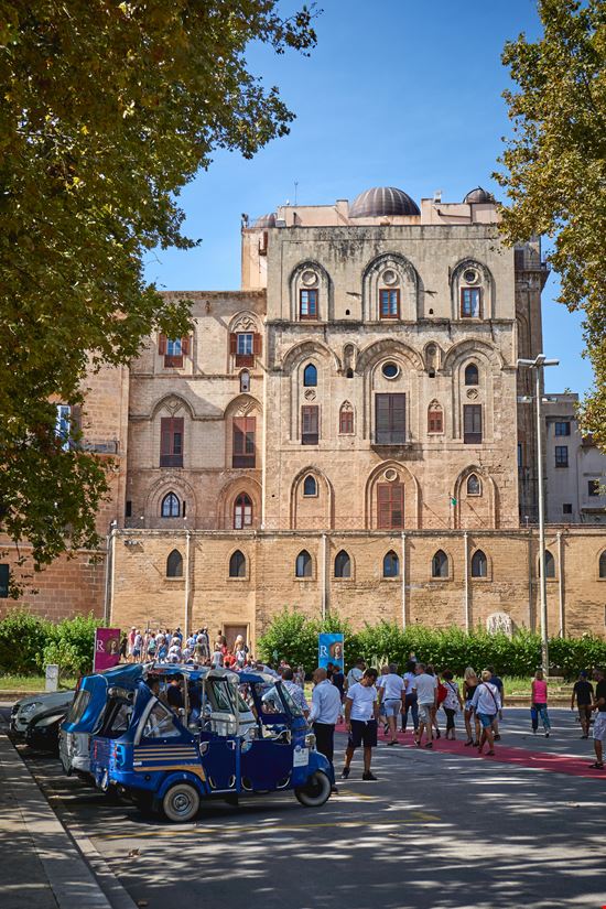 Palazzo dei Normanni  Palazzo dei Normanni  Paolo Paradiso - Istockphoto.com 