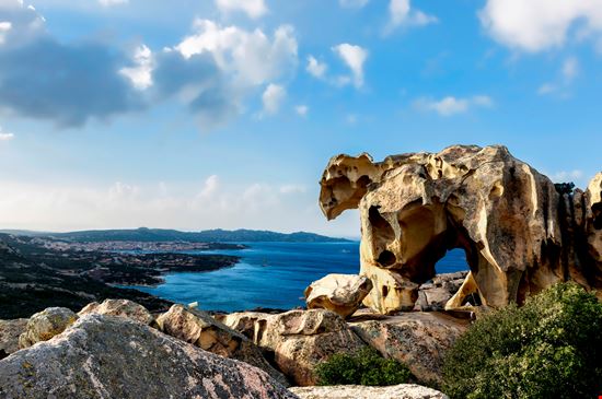 Roccia dell'Orso Roccia dell'Orso Tore65 - Istockphoto.com 