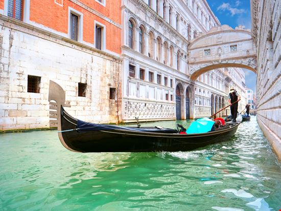 Ponte dei Sospiri Ponte dei Sospiri portumen - Shutterstock.com 