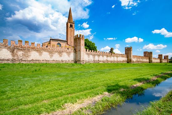 Montagnana La città murata pointbreak / Shutterstock.com 