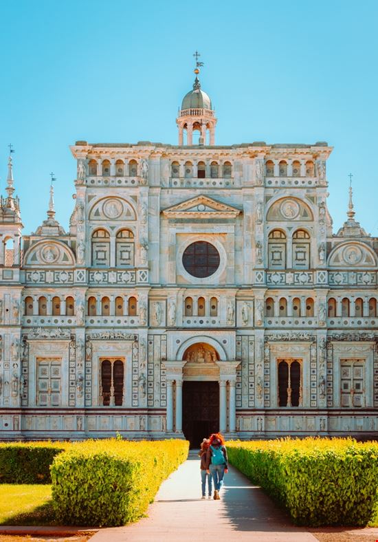 Certosa di Pavia Certosa di Pavia @Jan Cattaneo/Shutterstock.com/solo uso editoriale 