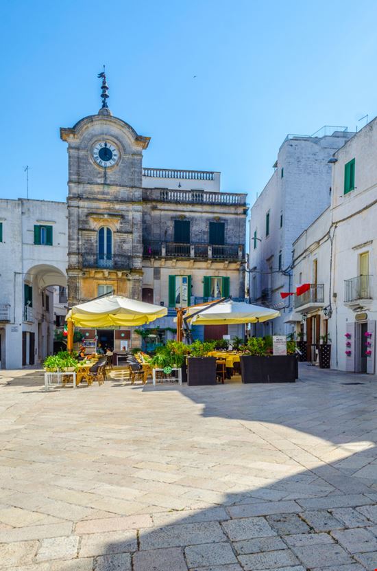Cisternino Cisternino trabantos / Shutterstock.com 