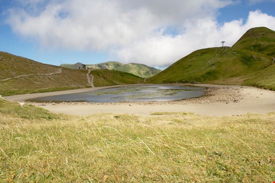 Lago Scaffaiolo Lago Scaffaiolo fedsax - Shutterstock.com 