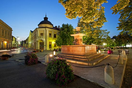 Sremski Karlovci Sremski Karlovci JRP Studio - Shutterstock.com 