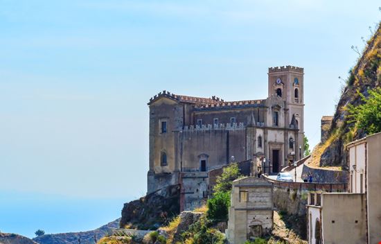 Chiesa di San Nicolò Chiesa di San Nicolò Goran Vrhovac / Shutterstock.com 