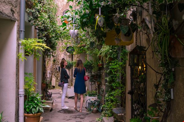 Mougins