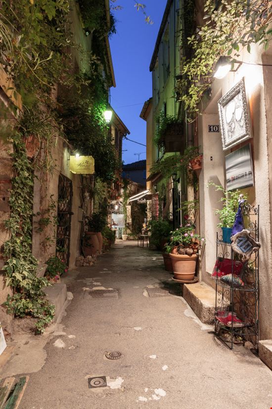 Mougins Il borgo da non perdere in Provenza Laborant / Shutterstock.com 