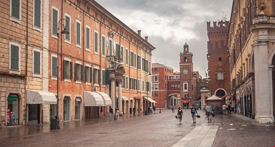 Ferrara Ferrara Filippo Carlot / Shutterstock.com 