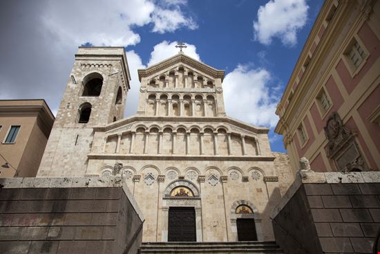 Cattedrale di Santa Maria Cattedrale di Santa Maria Andrzej Fryda - Shutterstock.com 