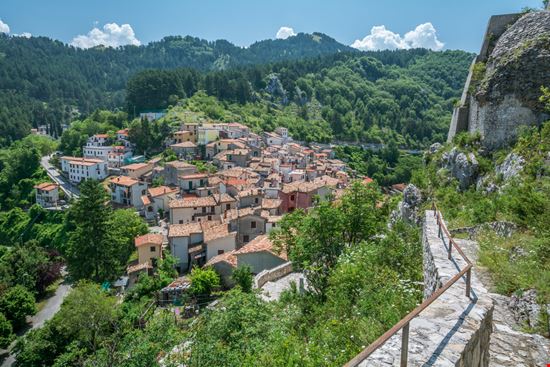 Cervara di Roma Cervara di Roma Stefano_Valeri / Shutterstock.com 
