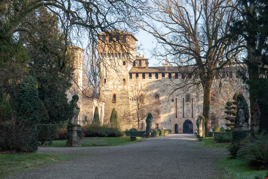 Grazzano Visconti Scorci del borgo Matteo Provendola / Shutterstock.com 